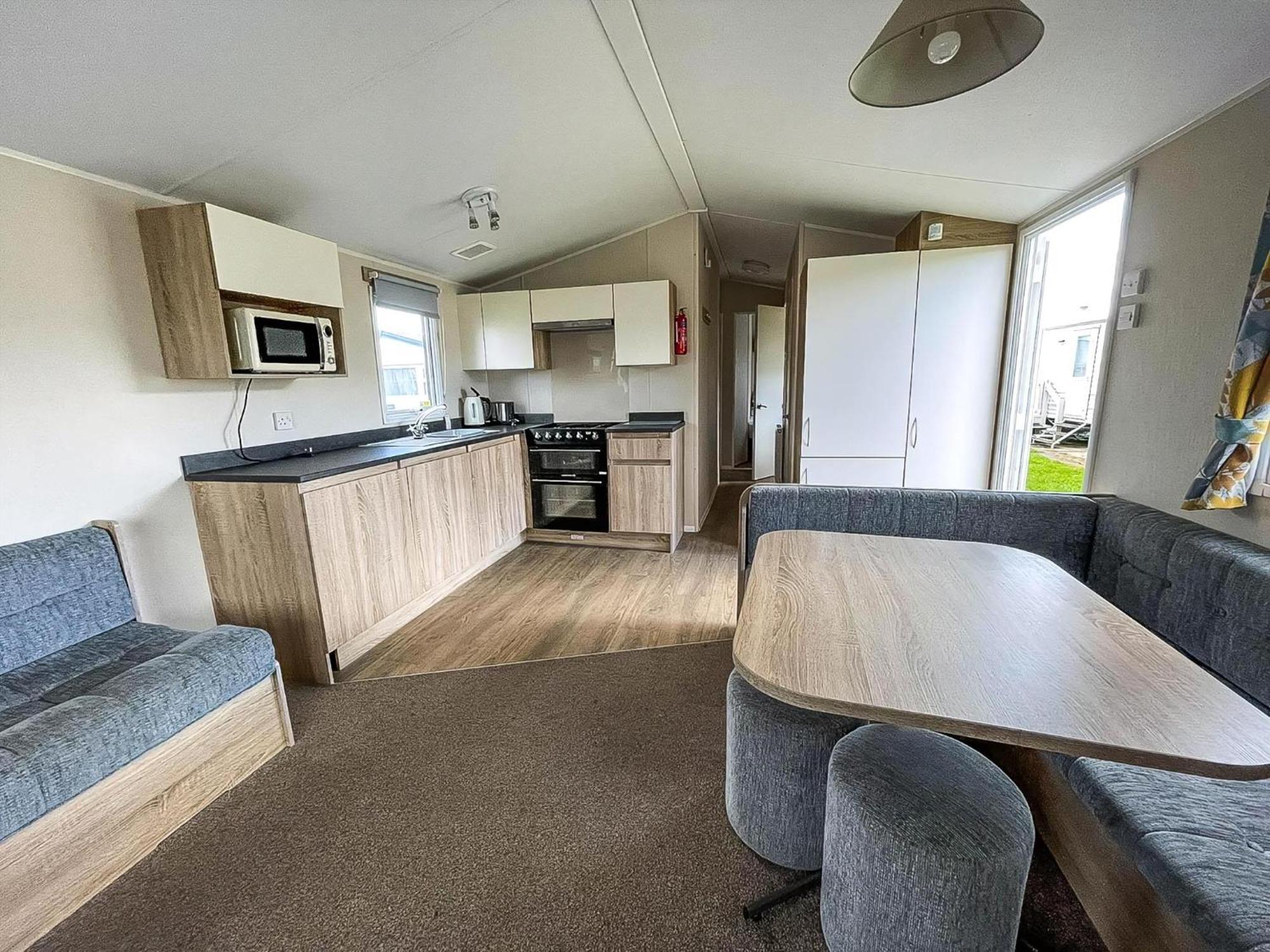 Great 6 Berth Caravan Nearby The Beach In Walton-On-The-Naze Ref 17181X المظهر الخارجي الصورة